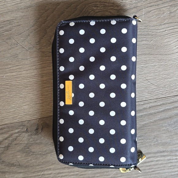 Ju-Ju-Be Be Classy Diaper Bag with matching Be Spendy Wallet in Duchess print - Picture 3 of 8